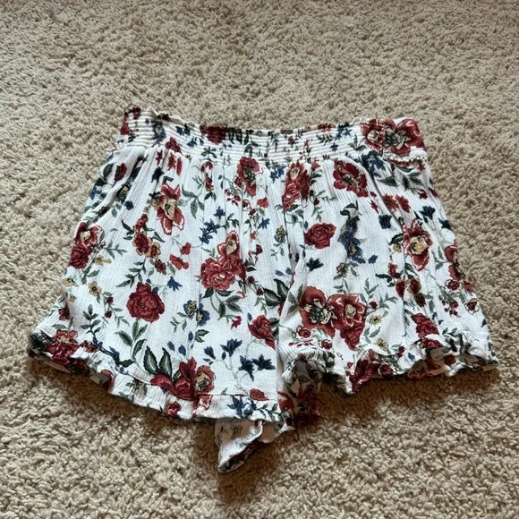 Floral shorts - Picture 2 of 3